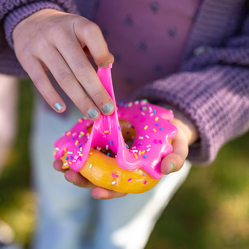 סקווישי מוש מיז mushmeez הכי רכים, הכי כיפיים - דונאט (מגוון צבעים)