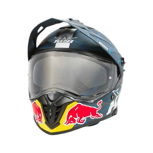 קסדת אדוונצ'ר Kini Red Bull ADV X בצבע כחול לבן גודל XS דגם KRADV-001 עם מבנה דו-קליפתי מפיברגלס, מערכת אוורור מתקדמת, מגן שמש משולב ומוכנה לחיישן Quin Smart Safety