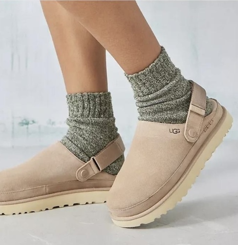 כפכף UGG גולדנסטאר קלוג סנד מידות 36-41 לנשים
