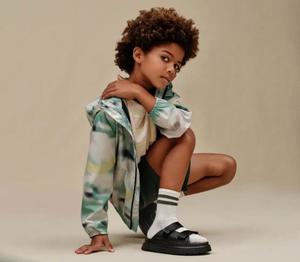 כפכף UGG גולדנגלאו סלייד שחור מידות 27.5-35 לילדים