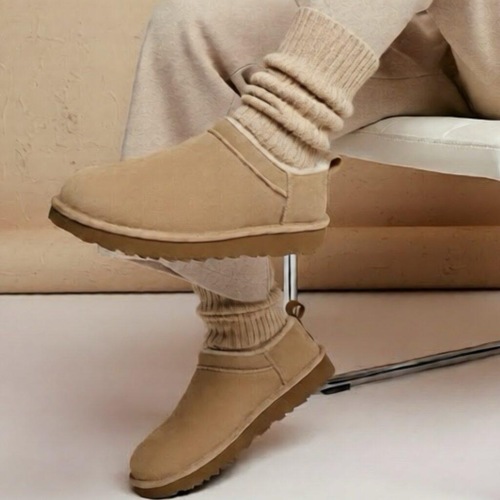 מגף UGG קלאסיק מיקרו סנד מידות 36-41 לנשים