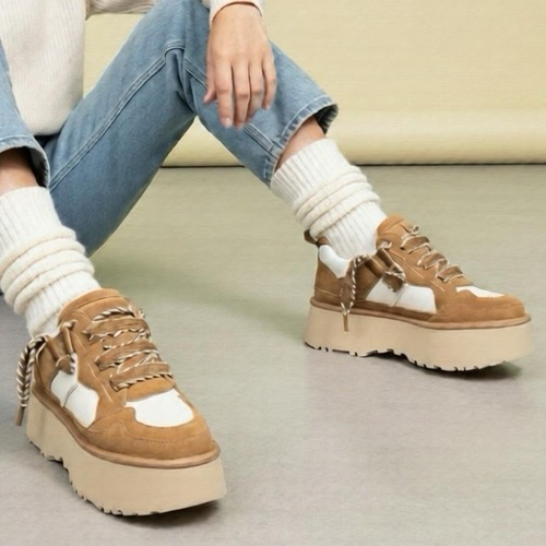 סניקרס UGG אסטרומל מידות 36-41 לנשים