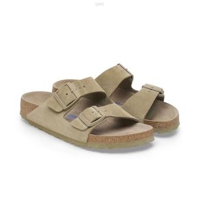 כפכף BIRKENSTOCK ARIZONA בז מידות 36-41 לנשים