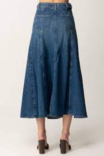 Denim skirt with Oval T belt