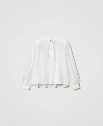 Georgette blouse with pleats and embroidery