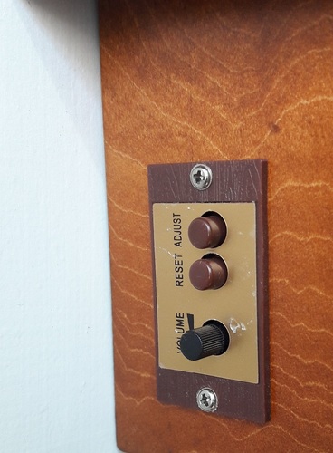 6050C שעון קוקייה פלסטיק POLARIS