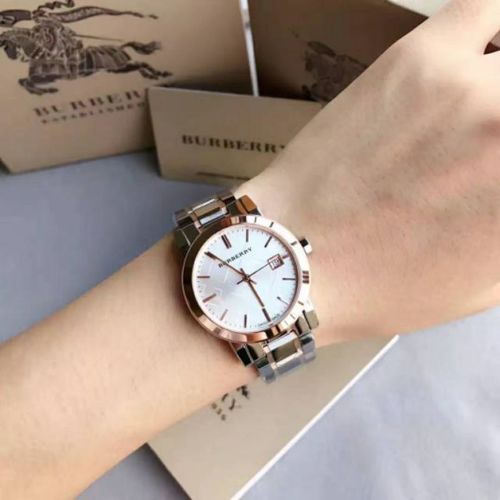 BURBERRY BU9105 נשים מנגנון שווצרי