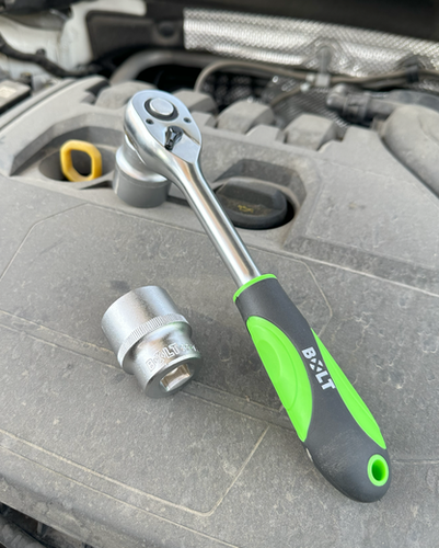 סט בוקסות מקצועי BOLT SWS3824 - 24 חלקים עם ידית ראצ'ט 72 שיניים, בוקסות CR-V במידות מטריות ואינצ'יות, מוט מאריך ובוקסה לפלאגים