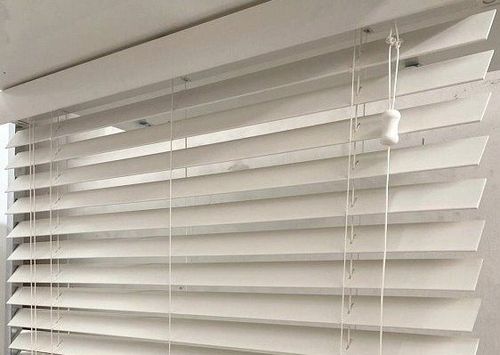 צלון ונציאני PVC מוקצף 50 מ