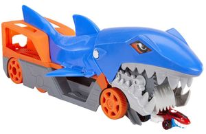 מוביל אוסף מכוניות כריש עם מכונית אחת