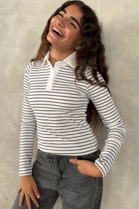 חולצת צווארון שירי