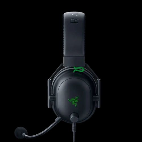אוזניות גיימינג Razer BlackShark V2 USB בצבע שחור