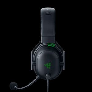 אוזניות גיימינג Razer BlackShark V2 USB בצבע שחור
