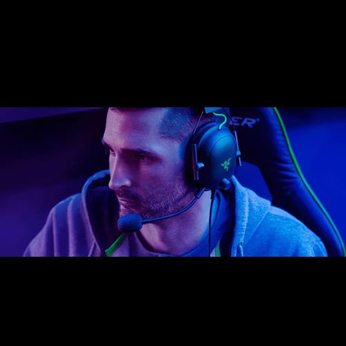 אוזניות גיימינג Razer BlackShark V2 USB בצבע שחור