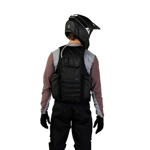 וסט כלים עם שקית שתיה 2 ליטר פוקס שחור - FOX LEGION TAC VEST V26
