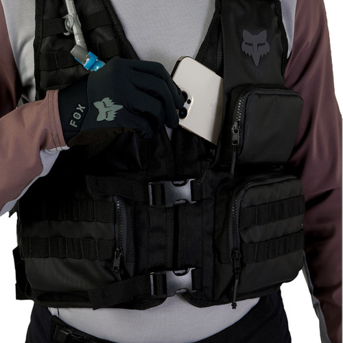 וסט כלים עם שקית שתיה 2 ליטר פוקס שחור - FOX LEGION TAC VEST V26