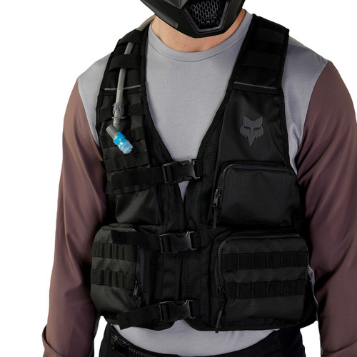 וסט כלים עם שקית שתיה 2 ליטר פוקס שחור - FOX LEGION TAC VEST V26