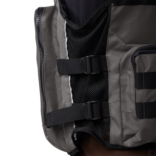 וסט כלים עם שקית שתיה 2 ליטר פוקס אפור - FOX LEGION TAC VEST V26