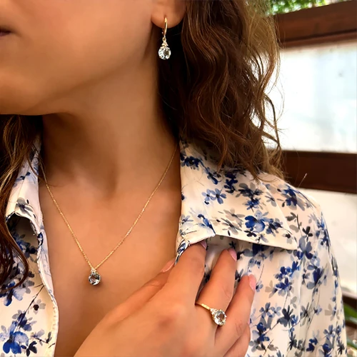 שרשרת ותליון בלו טופז מזהב 14K