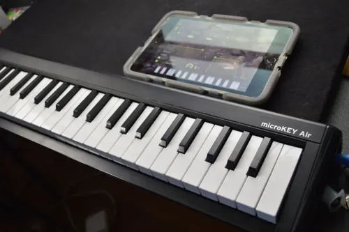 מקלדת שליטה - KORG MicroKey2 Air 61