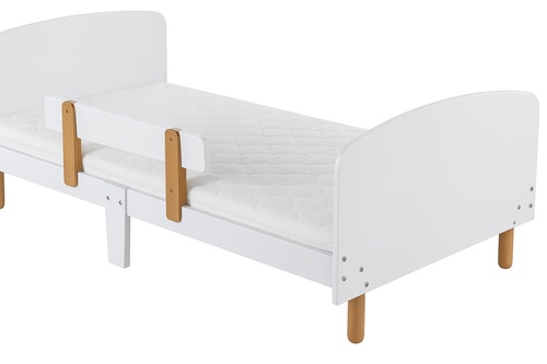 מיטה מעוצבת מעץ MDF עם רגליים מעץ מלא – מיטה לילדים