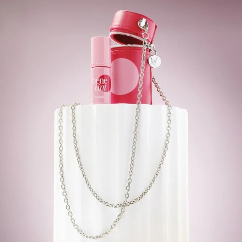 בנטינט של בנפיט במהדורה מוגבלת Benefit Limited edition full-size rose-tinted lip & cheek stain with a wearable case