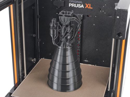 מדפסת תלת מימד Prusa XL מורכבת עם חמישה ראשי הדפסה