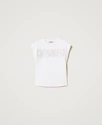 T-shirt with lace insert