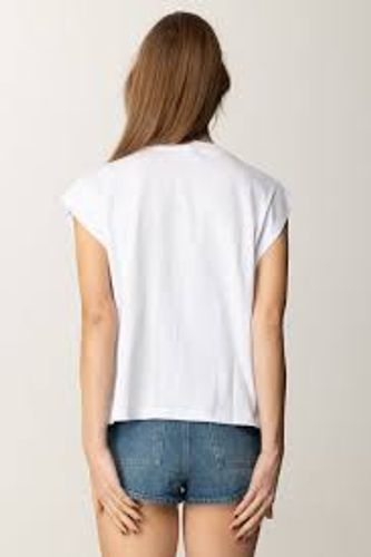 T-shirt with lace insert