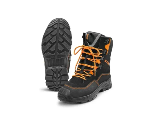 נעלי STIHL FUNCTION Active הן נעלי עבודה S3 איכותיות המציעות שילוב של נוחות, עמידות והגנה גבוהה
