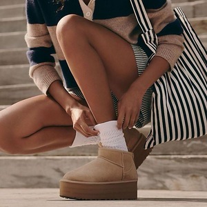 מגף UGG מיני פלטפורמה סנד מידות 36-40 לנשים