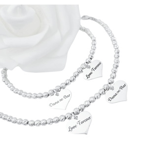 צמיד חרוזים קלאסי בשילוב תליוני לבבות BL jewelry
