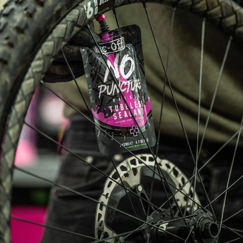 חומר טיובלס לאופניים מאק אוף - MUC-OFF MTB TUBELESS SEALANT 140ML