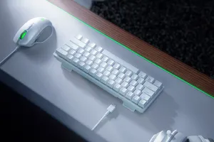 בקר אלחוטי לבן - WOLVERINE V2 PRO PLAYSTATION