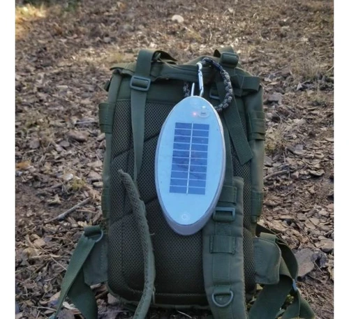 רמקול בלוטוס סולארי מתנפח ועמיד למים עם תאורה מתחלפת