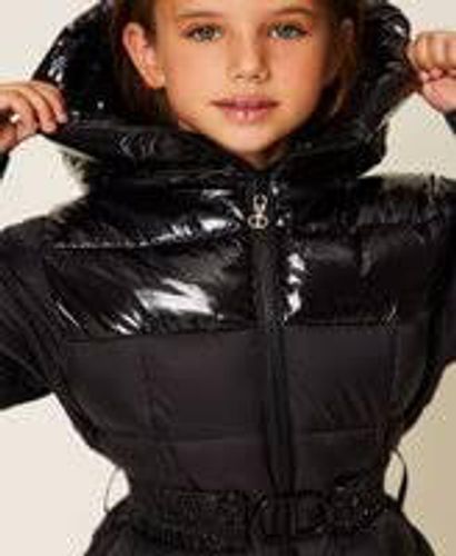 Long puffer jacket with logo belt