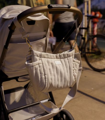אירגונית מעוצבת לעגלות תינוק וטיולינים עם מקום לבקבוקים, רצועות תליה וכתף - אפור אבן קווילט