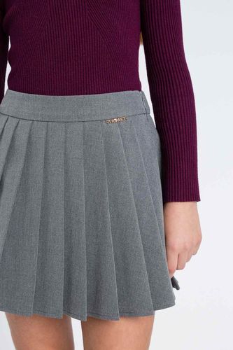 Short flannel skirt