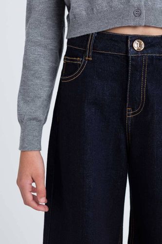 Wide leg five pocket jeans