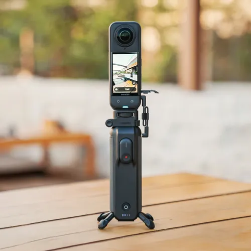 ידית אחיזה עם שלט וסוללה Insta360 FOMO Power Handle