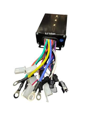בקר GT 2000W מוקטן 60A