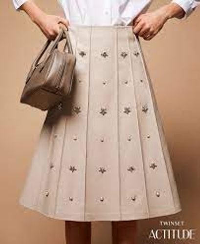 Midi skirt with handmade embroideries