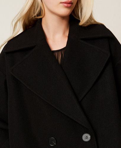Double-breasted wool cloth coat
