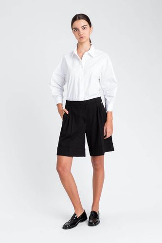 WOMEN SHORT