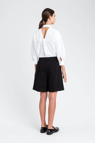 WOMEN SHORT