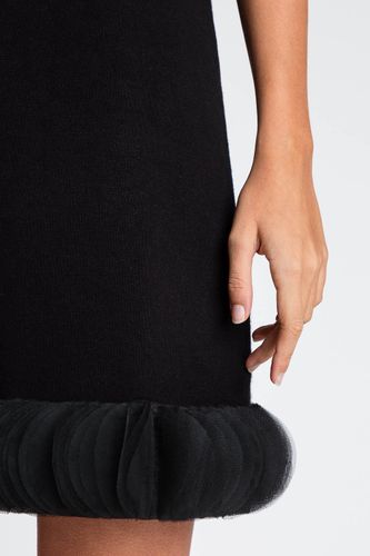 Short knit dress with organza