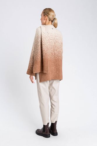 KNITTED OVERCOAT