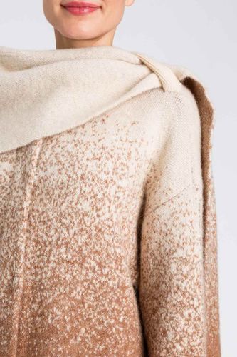 KNITTED OVERCOAT