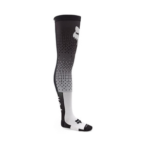 גרבי רכיבה פוקס שחור / לבן -  FOX FLEXAIR FRACTURE KNEE BRACE SOCKS V26