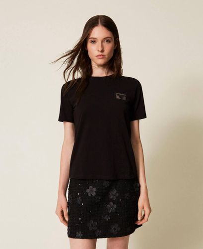 Regular T-shirt with embroidery and logo